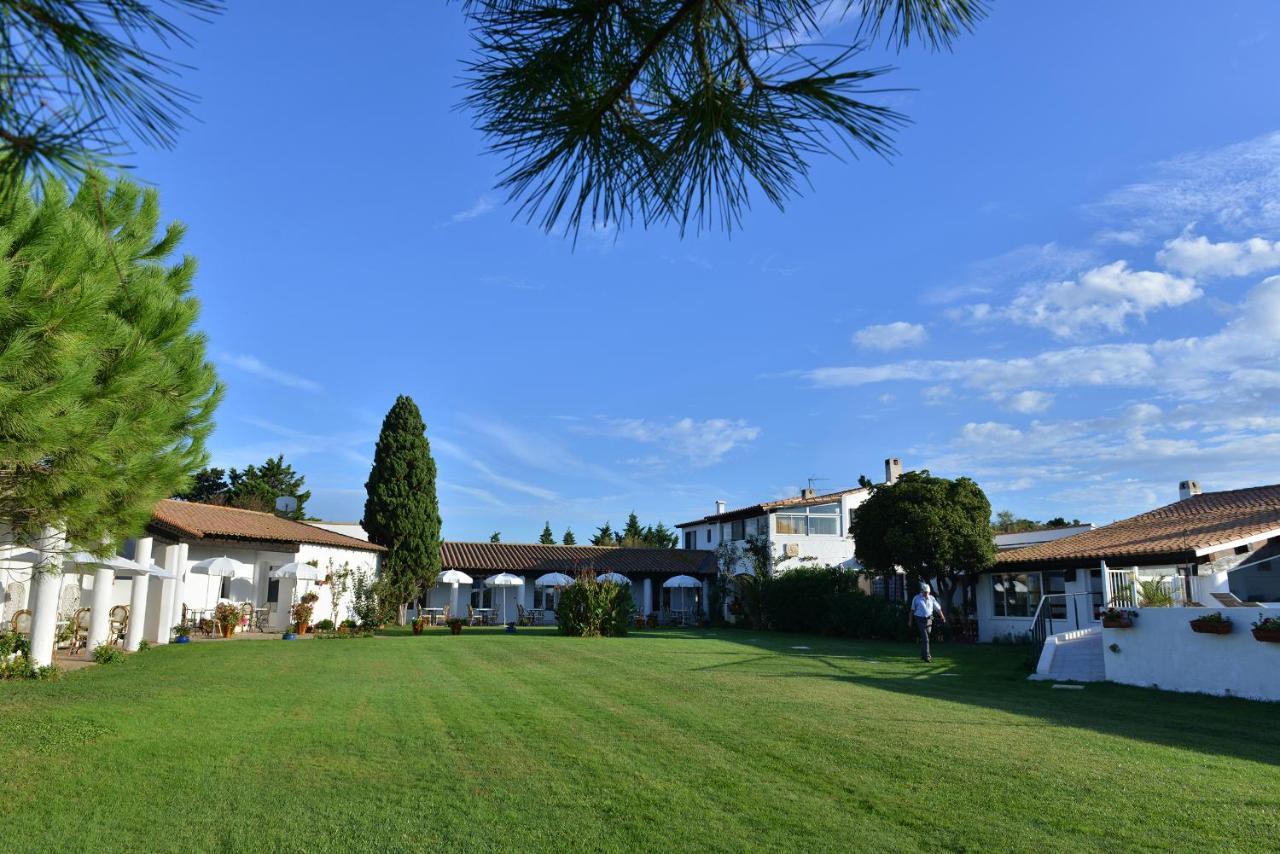 Mas De La Grenouillere Hotel Et Centre Equestre En Pleine Nature Saintes-Maries-de-la-Mer Exterior foto