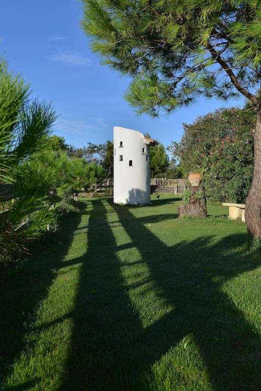 Mas De La Grenouillere Hotel Et Centre Equestre En Pleine Nature Saintes-Maries-de-la-Mer Exterior foto